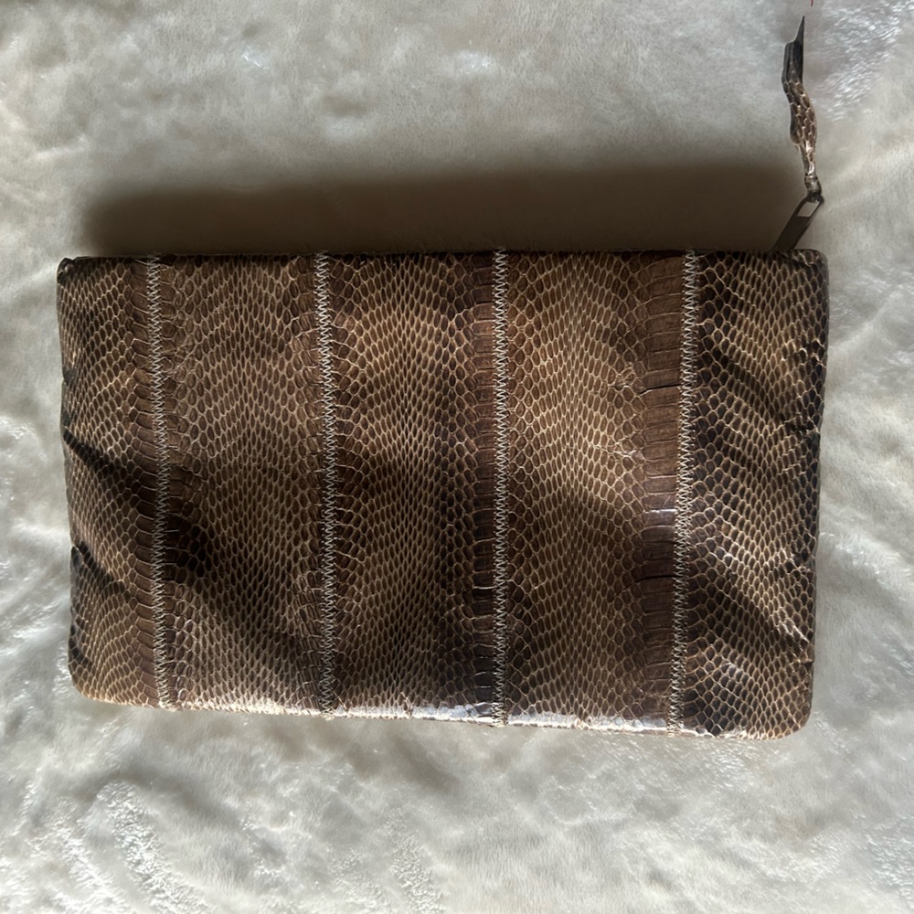 Chic Brown Snakeskin Wristlet